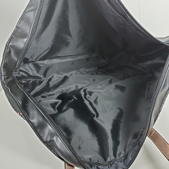 Victoria's Secret tote - Picture 4 of 13